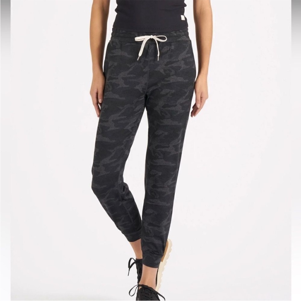 Vuori Performance Jogger Black Camo XS - Long